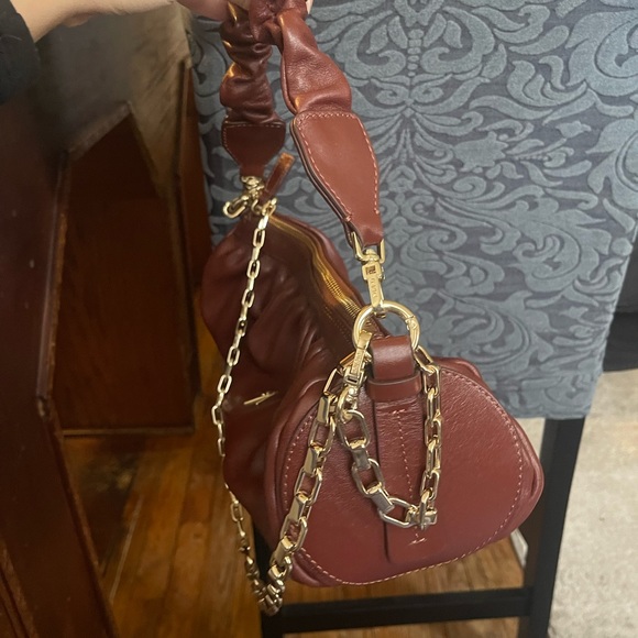 MANU ATELIER
Chain-Link Leather Shoulder Bag - Picture 2 of 6